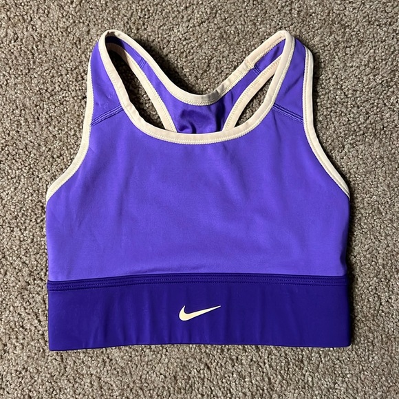 NIKE Sports Bra - Picture 1 of 3